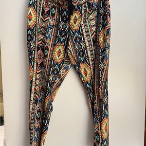 Mossimo Supply Co. Multicolor Geometric capri leggings xl with drawstring inside
